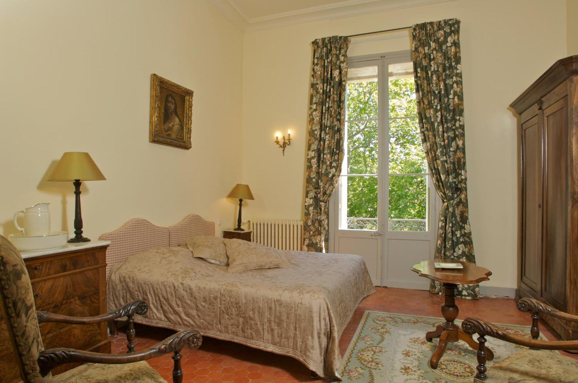 Готель Chateau Juvenal Saint-Hippolyte-le-Graveyron Екстер'єр фото